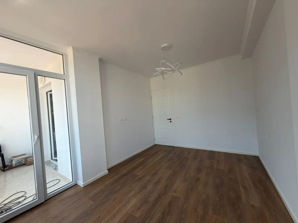 Tirane, vendesi appartamento 1+1 Piano 3, 58 m² 128.000 € (Via Dritan Hoxha)