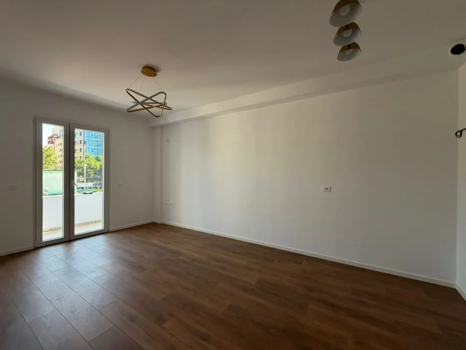Tirane, vendesi appartamento 1+1 Piano 3, 58 m² 128.000 € (Via Dritan Hoxha)