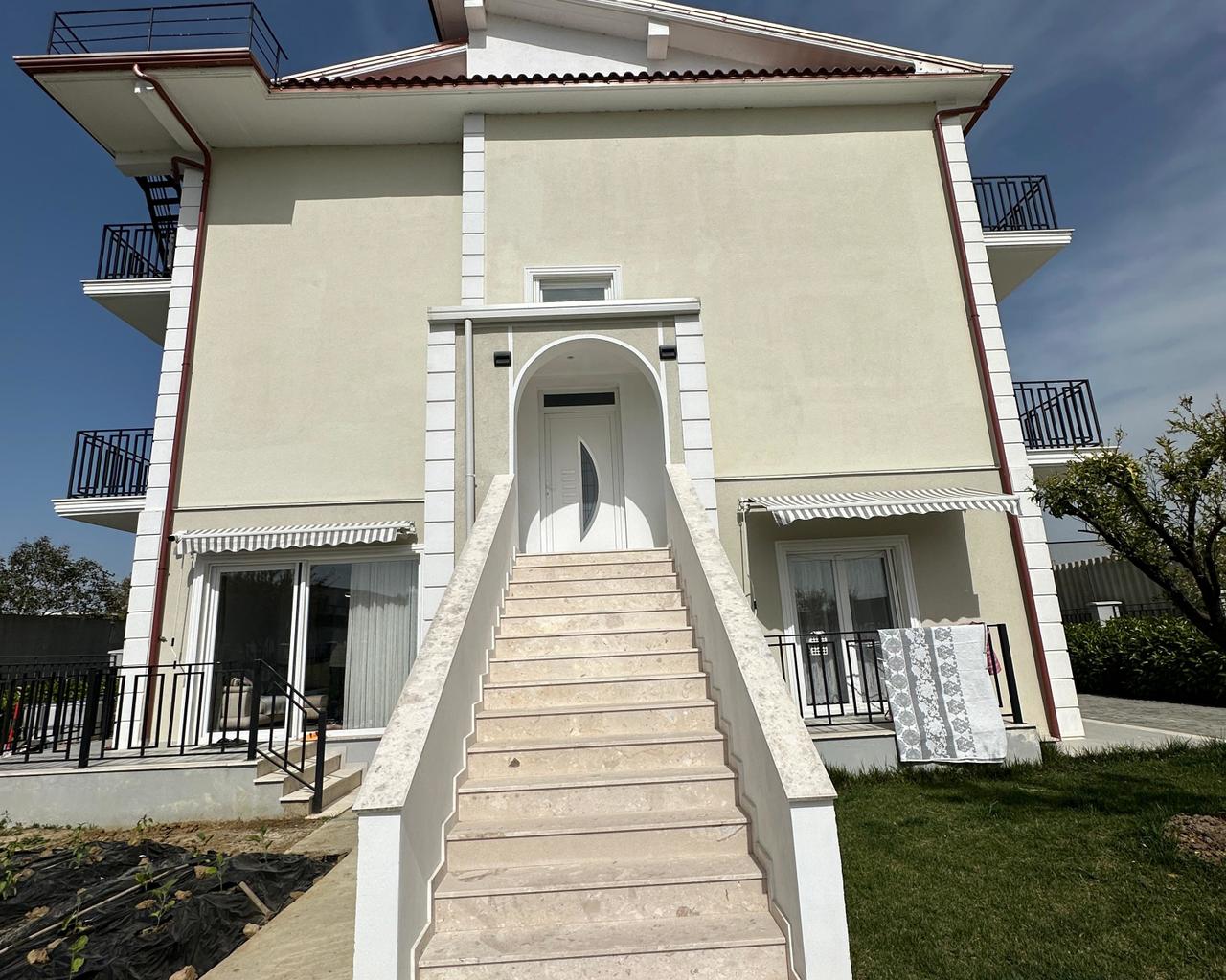 Vendita villa a 3 piani a Spitallë, Durrës