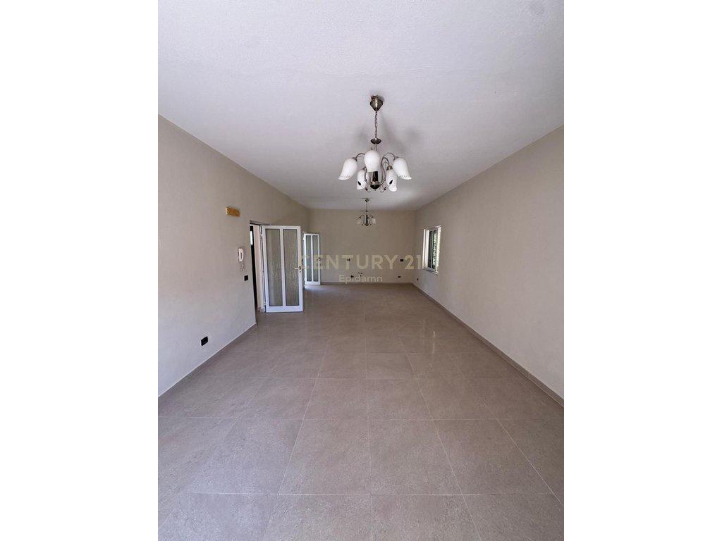 Vilë për shitje në zonën e Ish-Kënetës, Durres ! 135,000 €