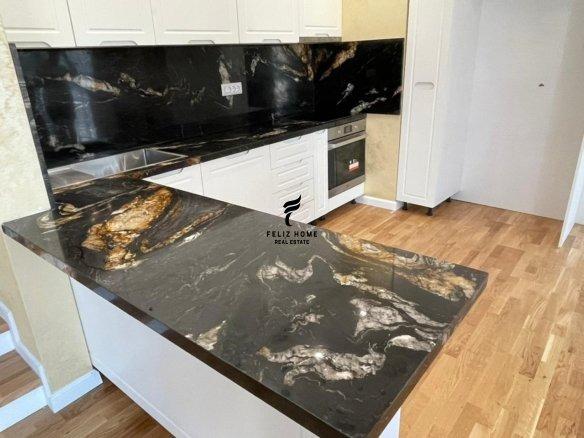 Vile 2 Piani di 400 m² sul Lungomare Lalezit 450.000 euro FH-6