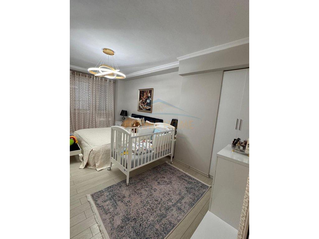 0697048065 Affitto, Villa a 2 piani, Gjykata, Durres
