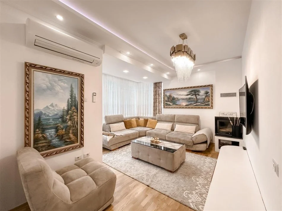 Tirane, Apartment for Sale 3+1+Balcony, 3rd Floor, 123 m², €250,000 (KOPSHTI BOTANIK)