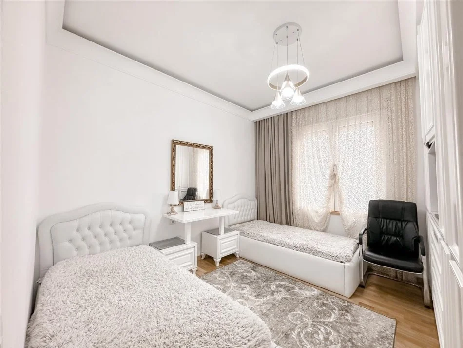Tirane, Apartment for Sale 3+1+Balcony, 3rd Floor, 123 m², €250,000 (KOPSHTI BOTANIK)