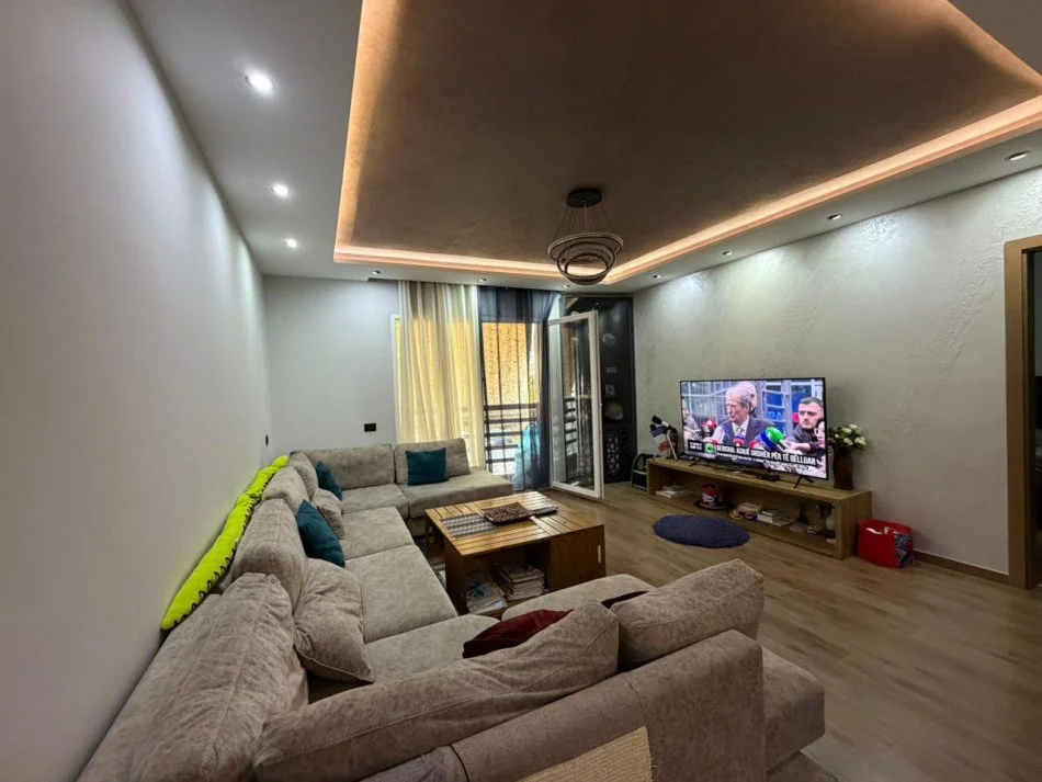 Tirane, vendesi appartamento 2+1 Piano 2, 100 m² 309.000 € (COMUNE DI PARISIT)