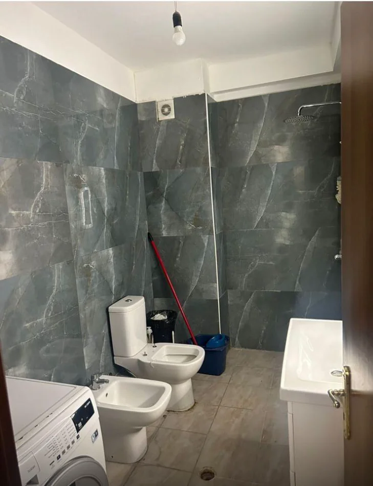 Tirane, Apartment for Sale 2+1+Balcony, 3rd Floor, 108 m², €170,000 (ASTIR)