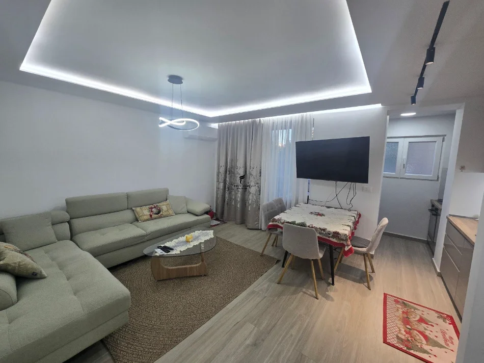 Tirane, vendesi appartamento 2+1 Piano 2, 78 m² 193.000 € (BRRYLI)
