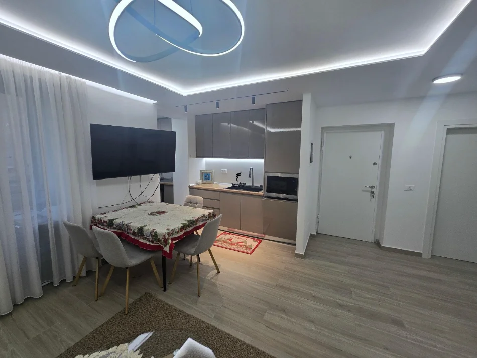 Tirane, vendesi appartamento 2+1 Piano 2, 78 m² 193.000 € (BRRYLI)