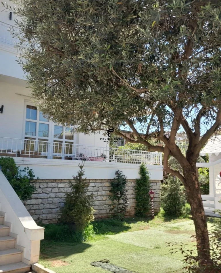 Tirane, vendesi Villa 3 Piani Piano 2, 950 m² 520.000 € (ALLIAS)