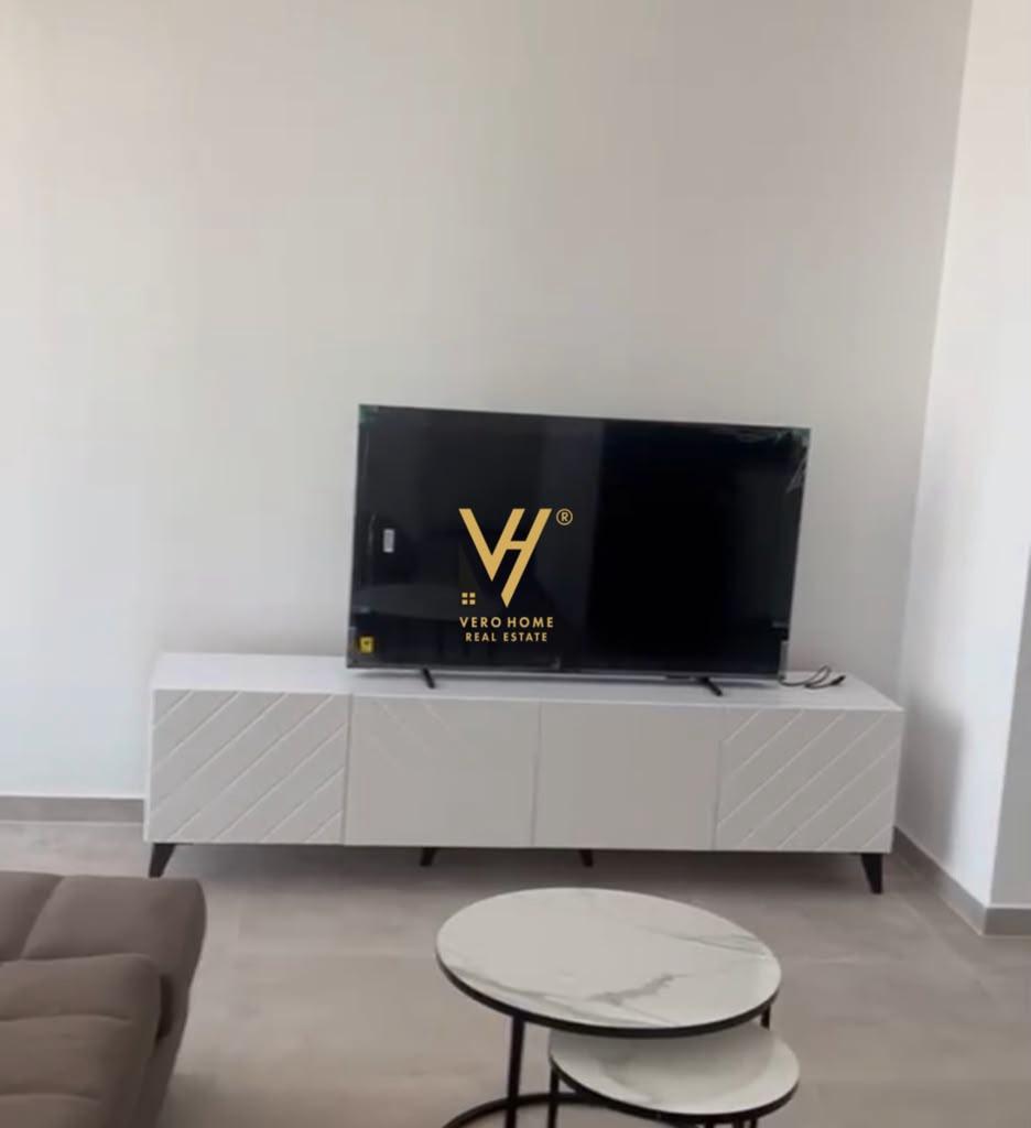 Affitto Appartamento 1+1+Palazzina con Balcone nel Quartiere Shqiponja 45000L