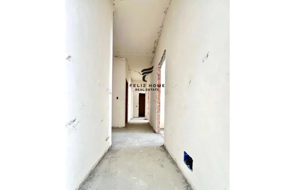 Tirane, vendesi 3+1 Piano 4, 143 m² 425.000 € (COMUNE DI PARISIT)