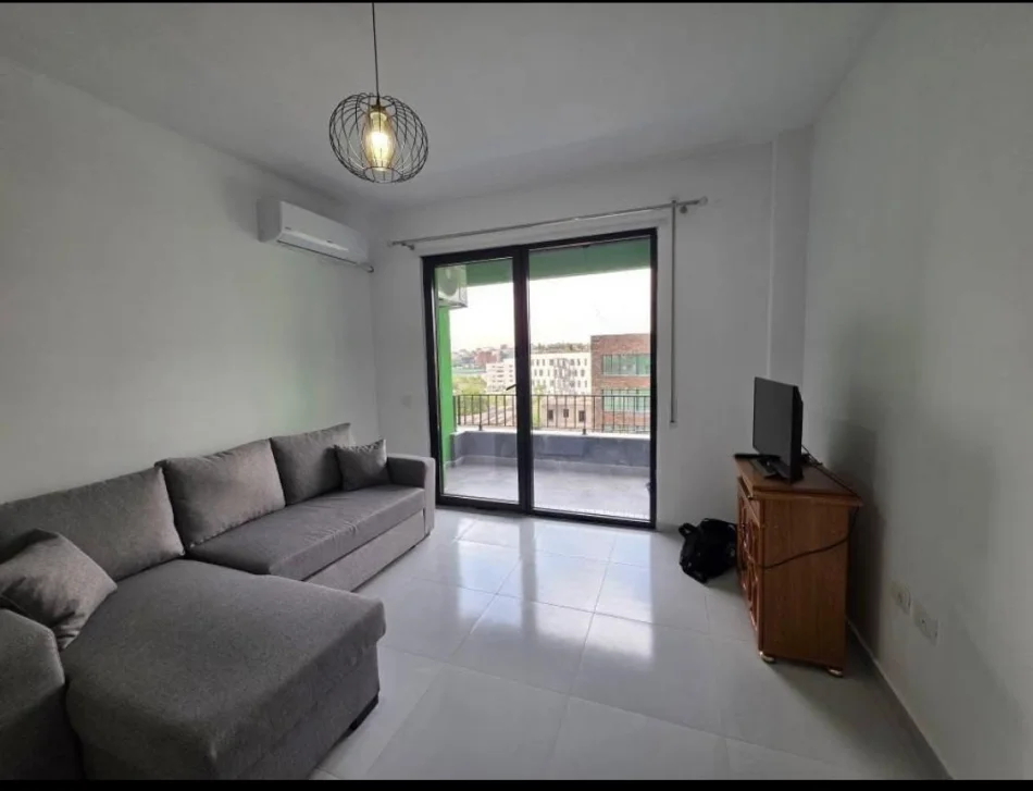 Tirane, shitet apartament 2+1 Kati 4, 99 m² 175.000 € (Rruga 5 Maji)