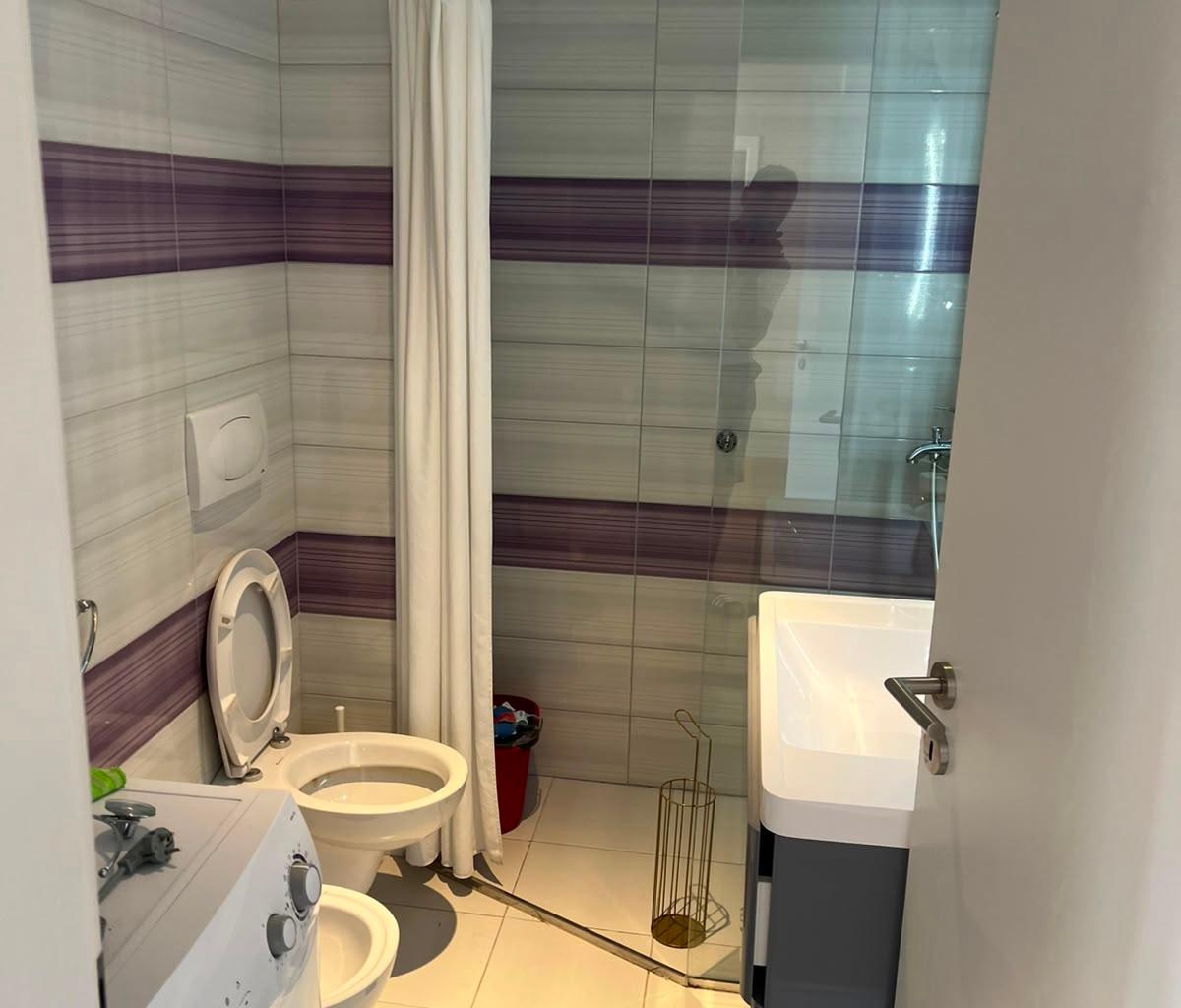1+1 Apartment for Rent, Kompleksi Magnet