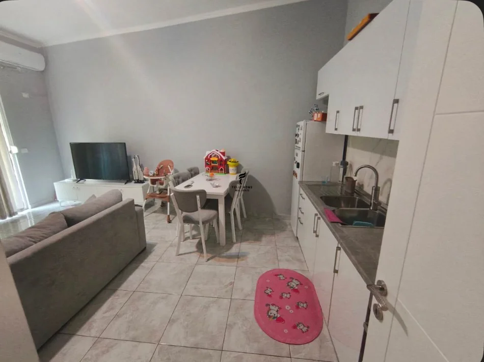 Tirane, Apartment for Sale 2+1, 3rd Floor, 82 m², €128,000 (FRESK)