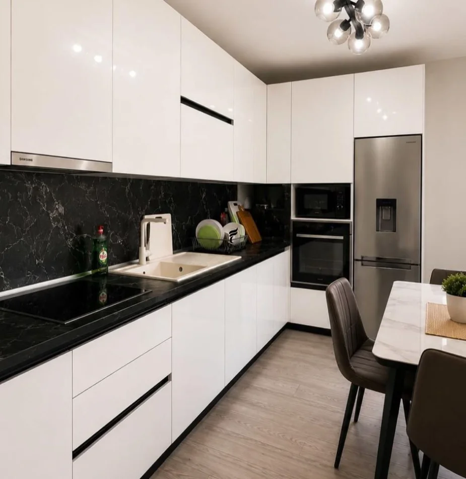 Tirane, appartamento in vendita 2+1 Piano 3, 83 m² 180.000 € (KOPSHTI BOTANIK)