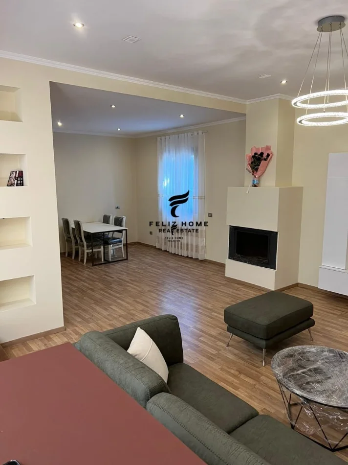 Tirane, shitet Vile Vile 3 Katshe , 455 m² 280.000 € (KAMEZ)