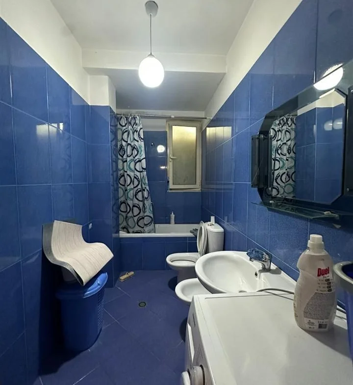 Tirane, vendesi appartamento 2+1 Piano 3, 117 m² 293.000 € (VIA KAVAJES)