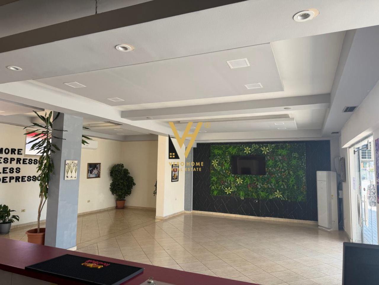 Affitto locale commerciale di 150 m² con affitto di 100.000 LEK