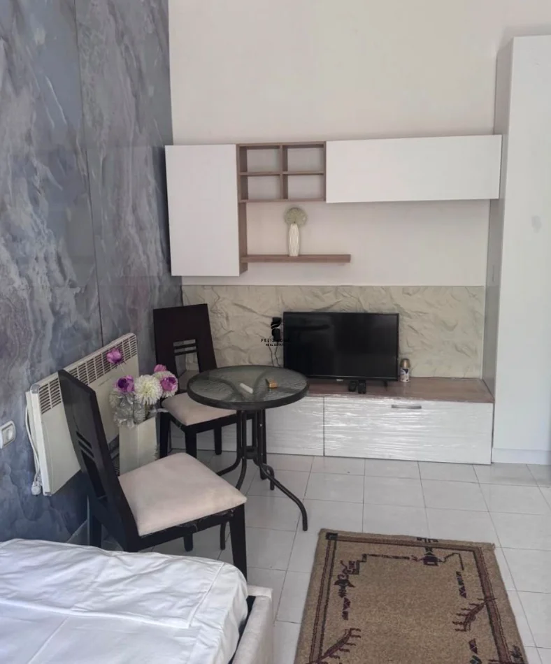 Tirane, affitto monolocale Kati 1, 40 m² 400 € (VASIL SHANTO)