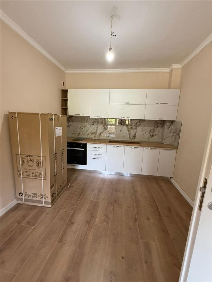 0682064333 - Appartamento 1+1 in vendita a Shkëmbi i Kavajës
