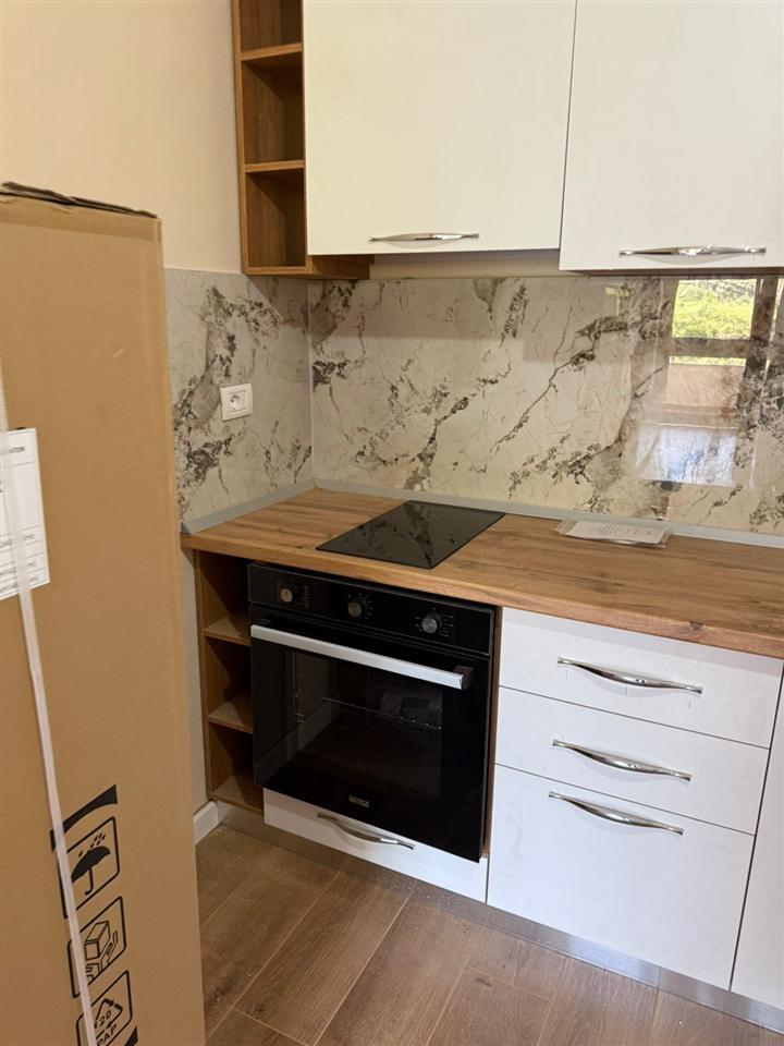 0682064333 - Appartamento 1+1 in vendita a Shkëmbi i Kavajës