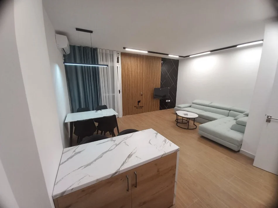 Tirane, Apartment for Rent 2+1, Second Floor, 80 m², €550 (FRESKU)