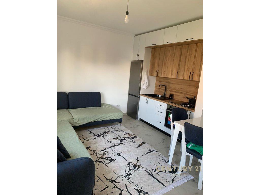 0698329326 APARTAMENT 1+1 DHE TERRACË PËR SHITJE TE SHKEMBI