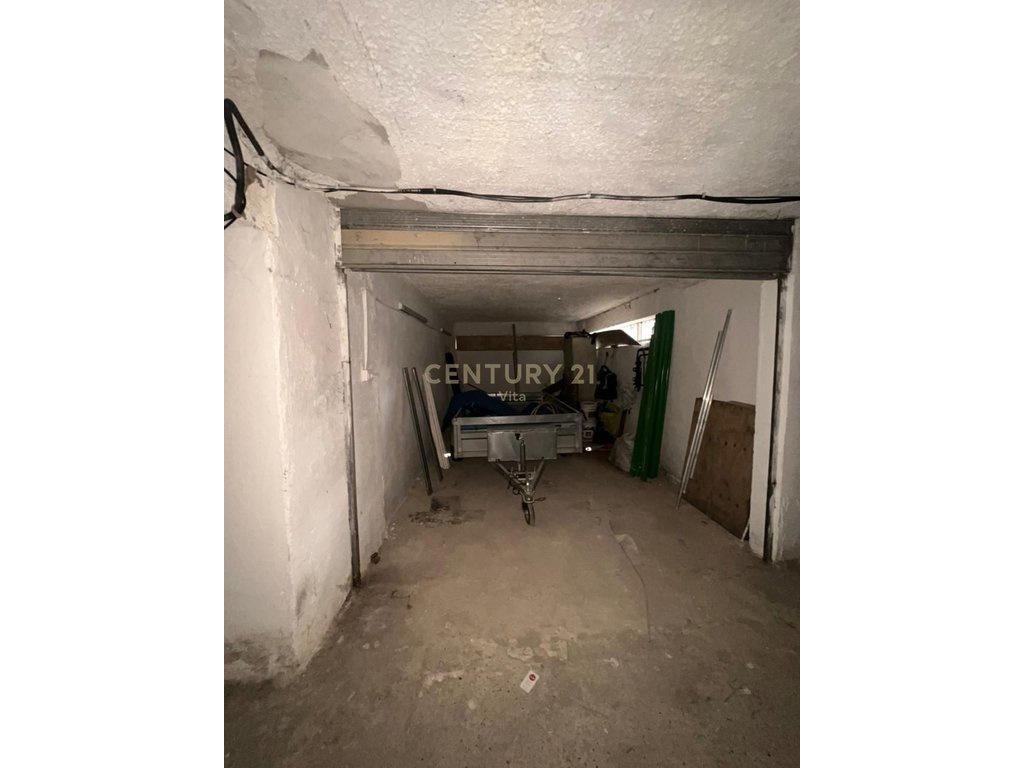 0683005058 Garage in vendita di 21m2 a Golem, Durres!!