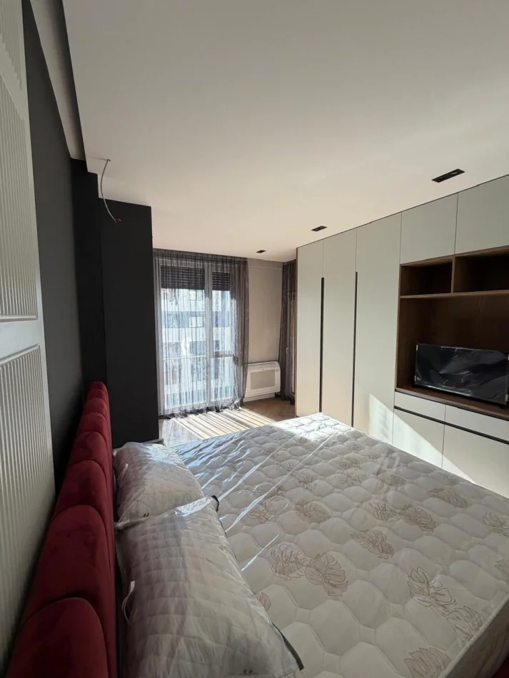 Tirane, vendesi appartamento 2+1 Piano 3, 107 m² 200.000 € (Relux Residence)