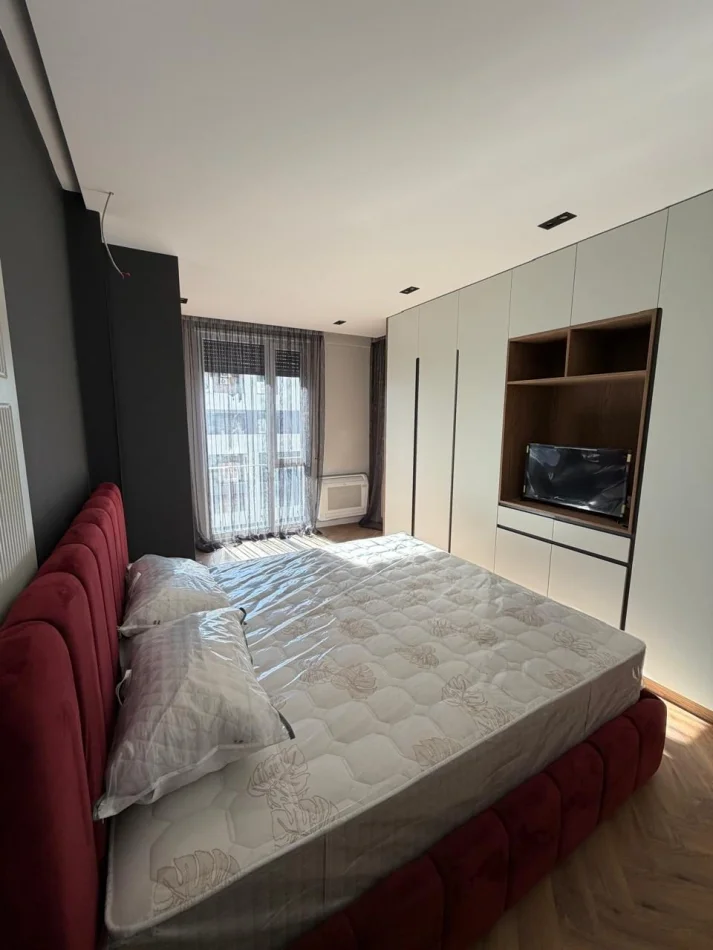 Tirane, vendesi appartamento 2+1 Piano 3, 107 m² 200.000 € (Relux Residence)