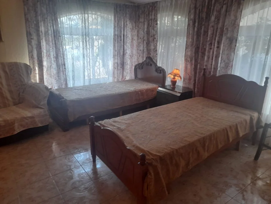 Tirane, affitto appartamento 2+1 Piano 3, 130 m² 600 € (COMUNE DI PARISIT)