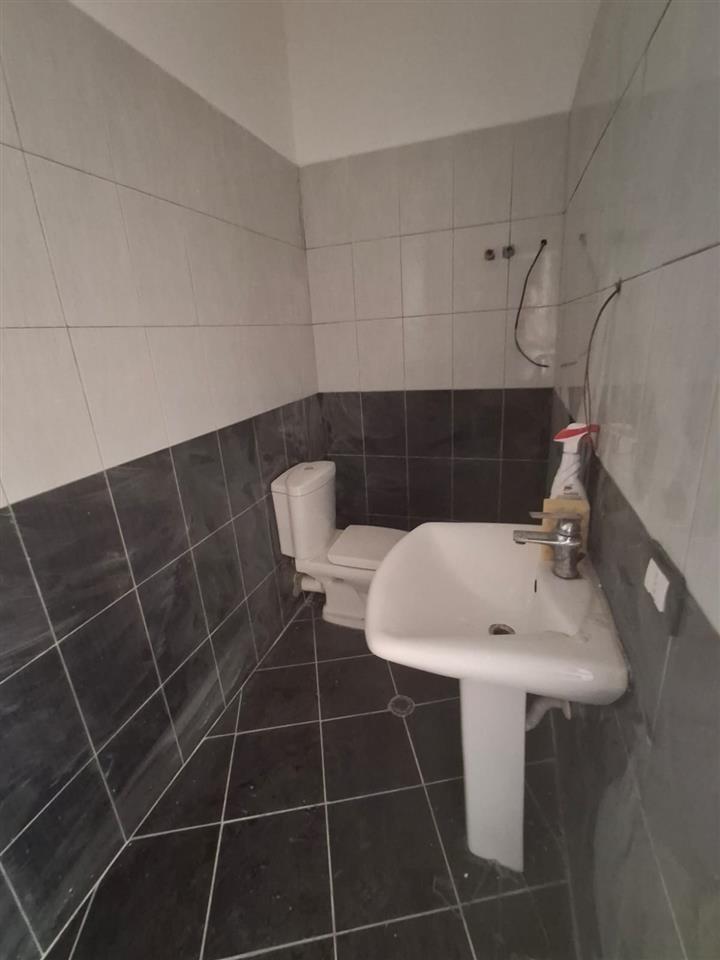Vendita locale commerciale, Zona Ujesjellesit, Durres