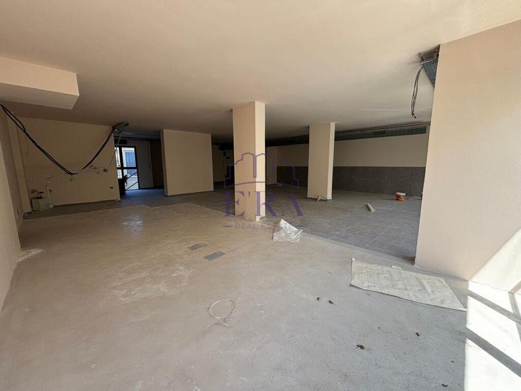 Business Environment for Sale, 154 m2, Price 235,000€