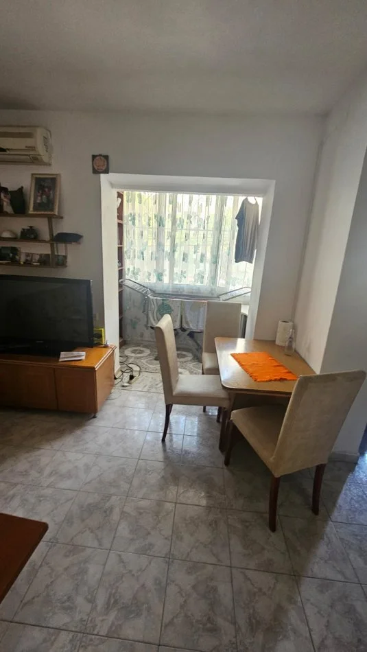 Tirane, Apartment for Rent 1+1 with Balcony, 2nd Floor, 60 m², 480 € (RRUGA E ELBASANIT)