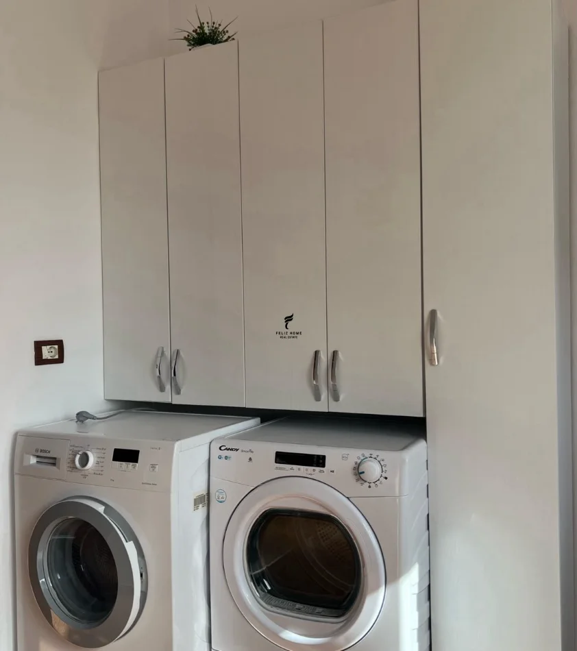 Tirana, affitto mensile appartamento 2+1 Piano 2, 90 m² 500 € (VIALE NUOVA)