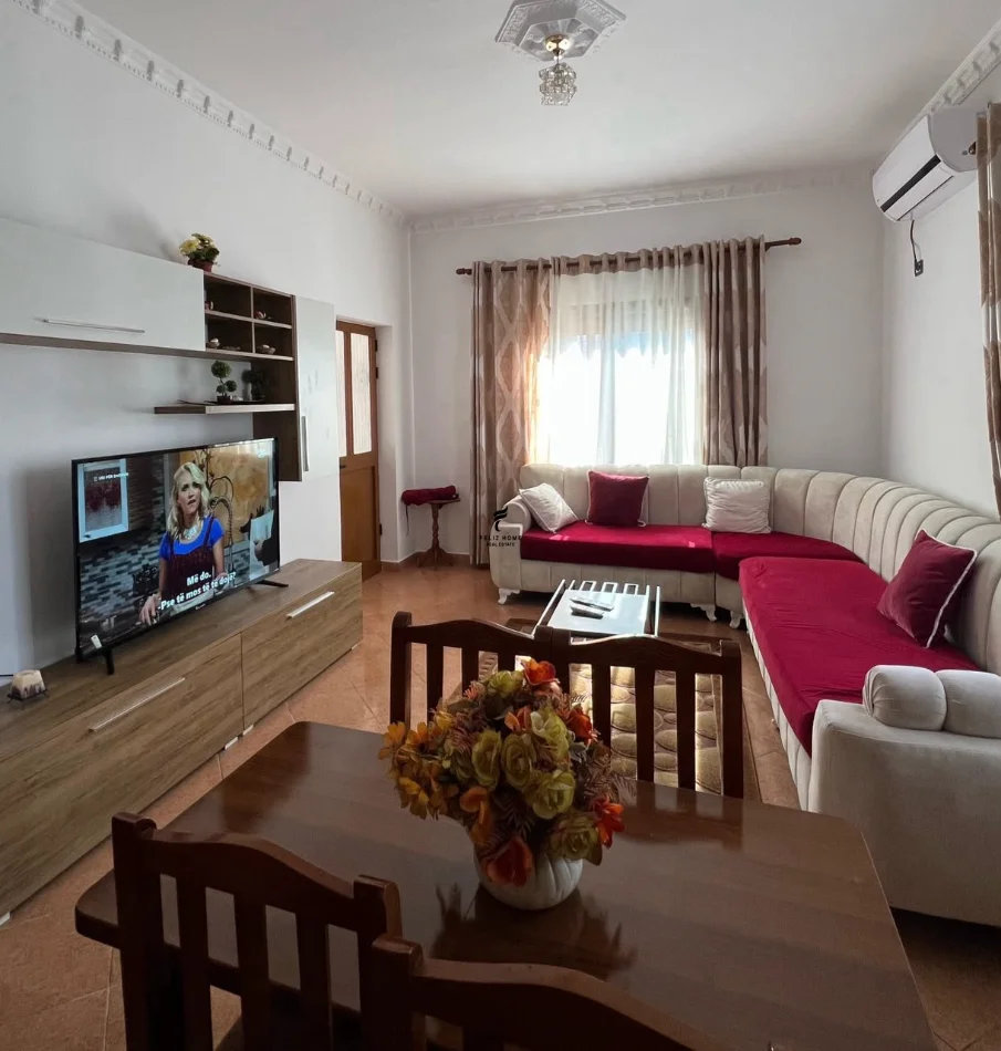 Tirana, affitto mensile appartamento 2+1 Piano 2, 90 m² 500 € (VIALE NUOVA)