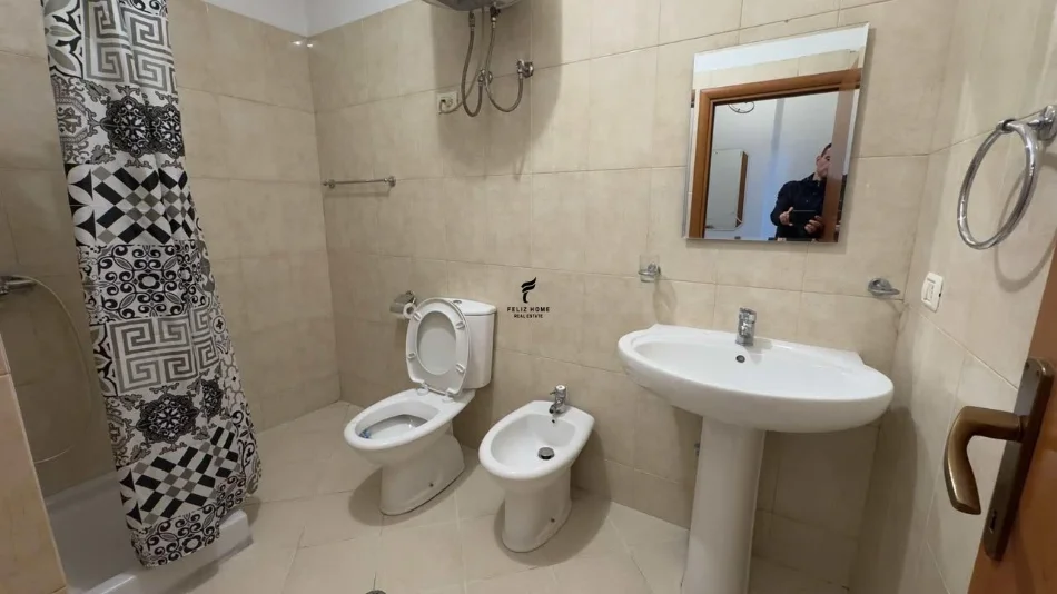 Tirana, Apartment for Rent 1+1, 4th Floor, 70 m², €650 (CENTER)