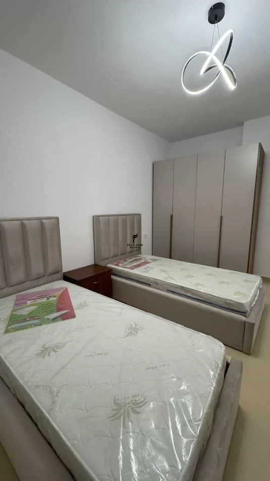 Tirana, Apartment for Rent 2+1 Floor 7, 100 m² €650 (Near Park)