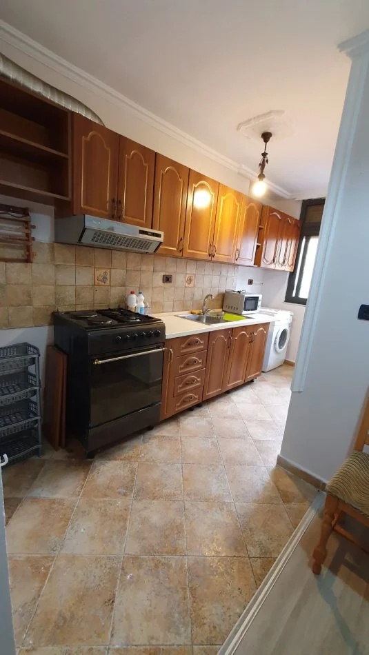 Tirane, Apartment for Rent 1+1, 5th Floor, 60 m², €600 (MYSLYM SHYRI)