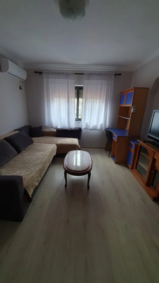 Tirane, Apartment for Rent 1+1, 5th Floor, 60 m², €600 (MYSLYM SHYRI)