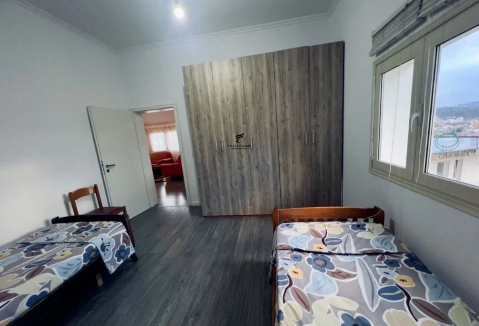 Tirano, affitto appartamento 2+1 Piano 2, 80 m² 510 € (CITTÀ STUDENTI)
