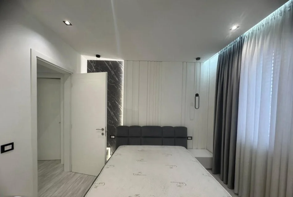Tirane, Apartment for Rent 3+1+Balcony, 7th Floor, 106 m², €1,500 (Delijorgji Complex)