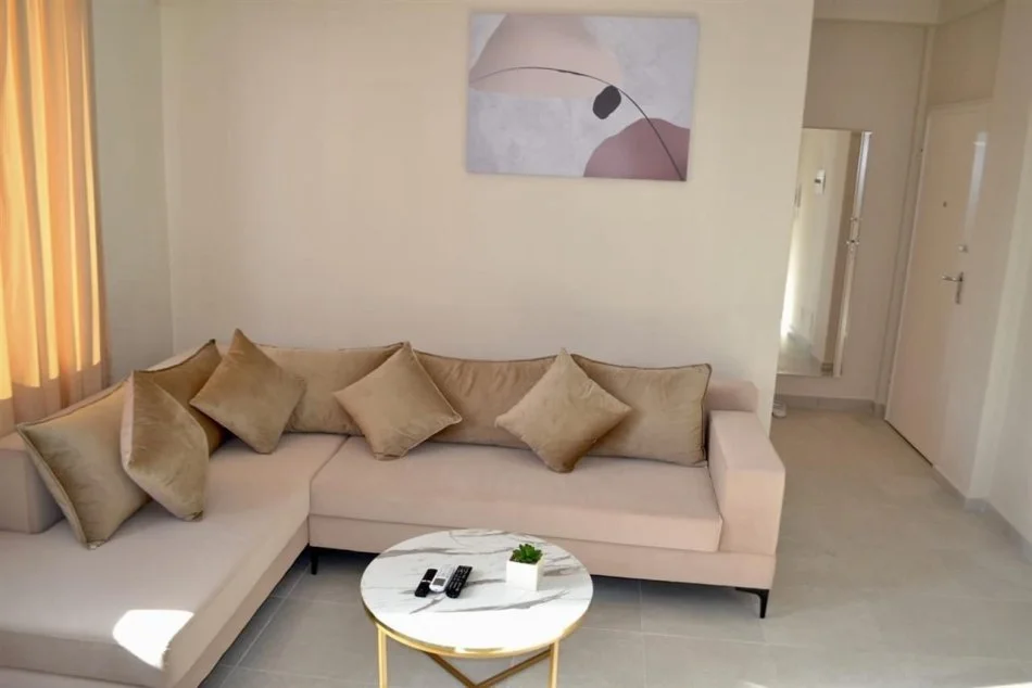 Tirano, affitto appartamento 1+1 con balcone al settimo piano, 70 m², 700 € (VIA DELLE BARRICATE)