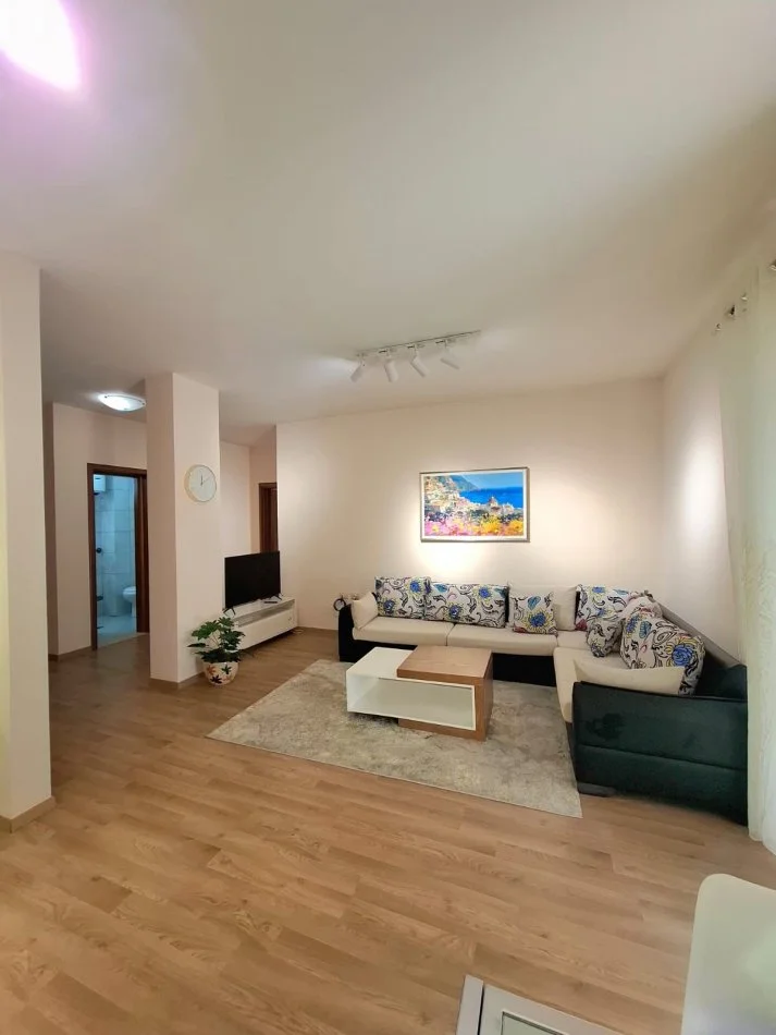 Tirana, Apartment for Rent 2+1+Balcony, 2nd Floor, 115 m², €800 (ZOOLOGICAL PARK AREA)