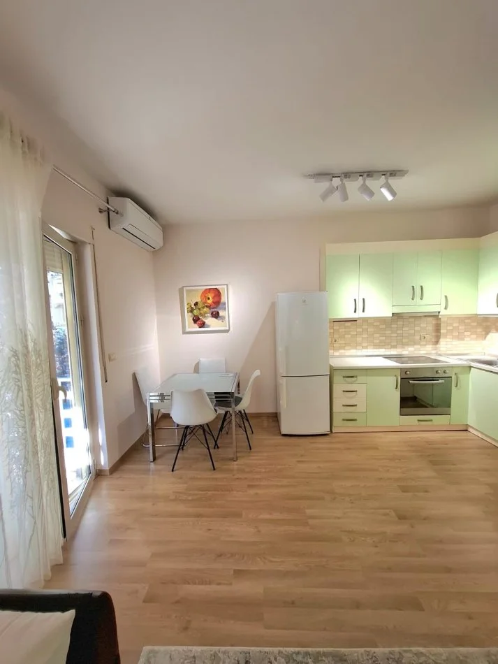 Tirana, Apartment for Rent 2+1+Balcony, 2nd Floor, 115 m², €800 (ZOOLOGICAL PARK AREA)