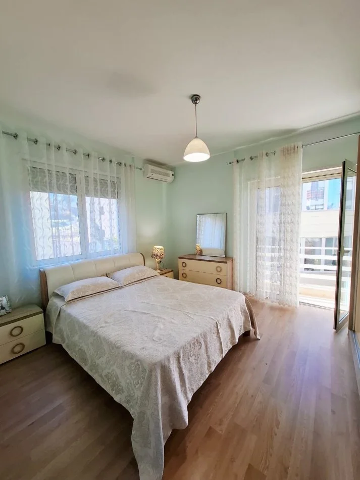 Tirana, Apartment for Rent 2+1+Balcony, 2nd Floor, 115 m², €800 (ZOOLOGICAL PARK AREA)