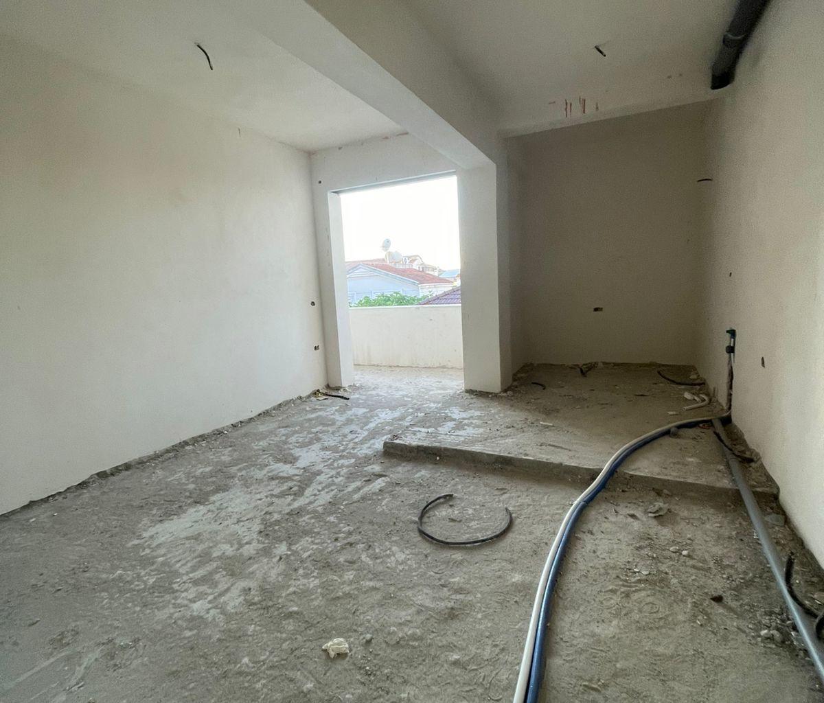 2+1 Apartment For Sale near the Stadium, Durrës