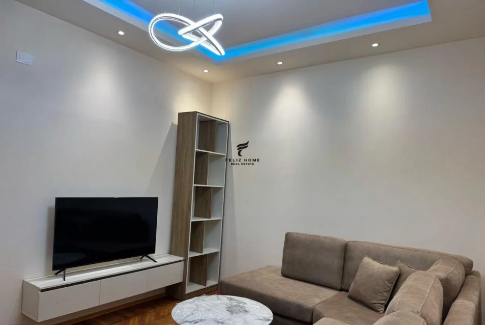 Tirana, Apartment for Rent 1+1 with Balcony, 3rd Floor, 74 m², 600 € (RRUGA E DIBRES)