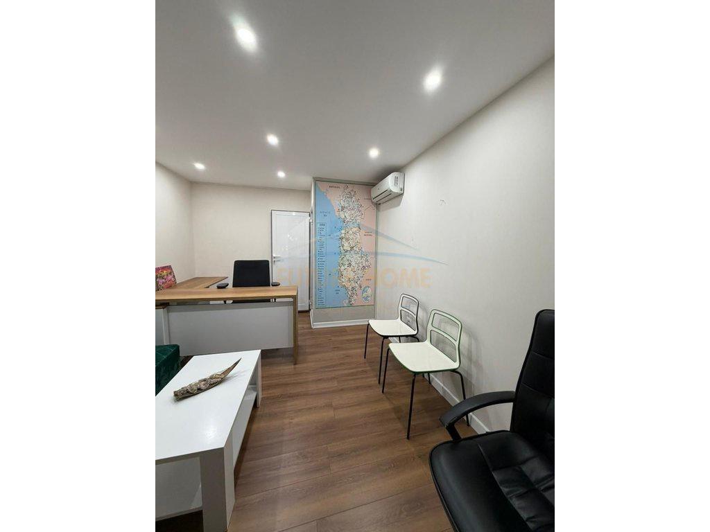 0697075690 Rent, Business Space, Near Beach Station, Durres