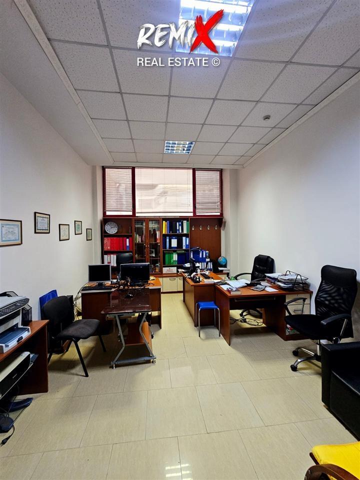 AMBIENT BIZNESI PER QERA NE VOLLGA